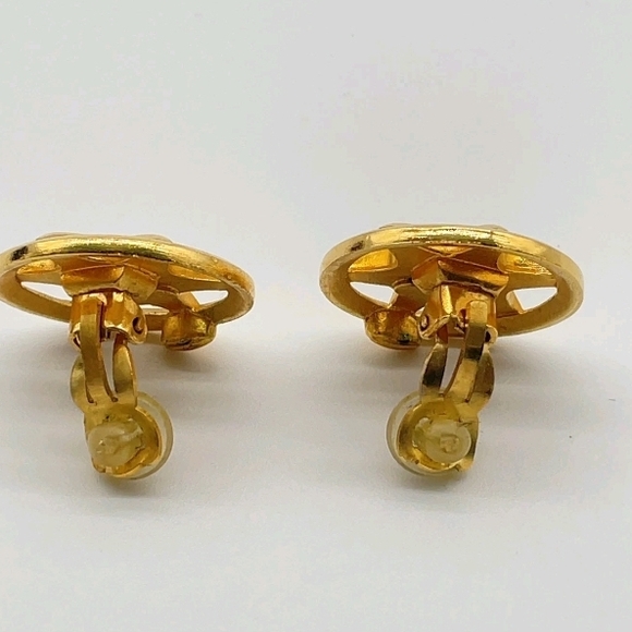 SALE! Authentic CHANEL Coco Mark Vintage Gold Plated Star Motif Earrings W Box - Picture 4 of 11